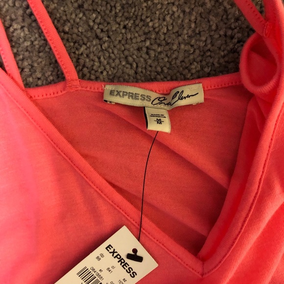 Express tank top - Picture 2 of 2